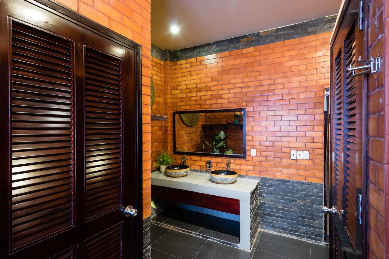The Red House Ho Chi Minh City Exterior photo